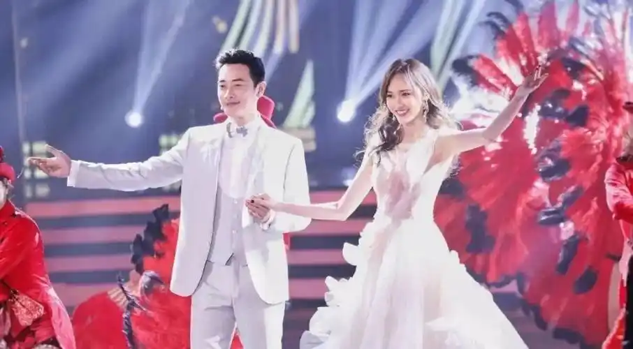 唐嫣罗晋结婚啦再晚也要嫁给爱情的样子真好