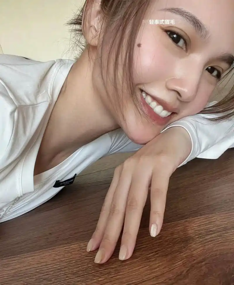 杨丞琳的素颜绝绝子 杨丞琳眉毛 杨丞琳的素颜真真绝了 尤其是她的