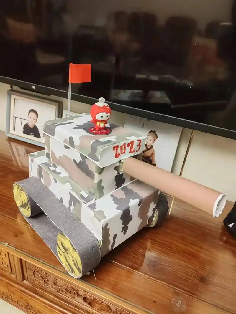 废旧盒子纯手工打造的大炮终于搞好了! - 抖音