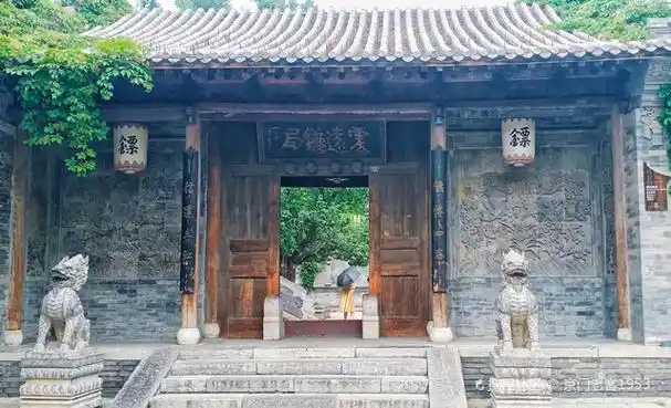 镇远镖局镖师张震远自幼喜爱武术,当时社会动荡,选址在北京密云古北口