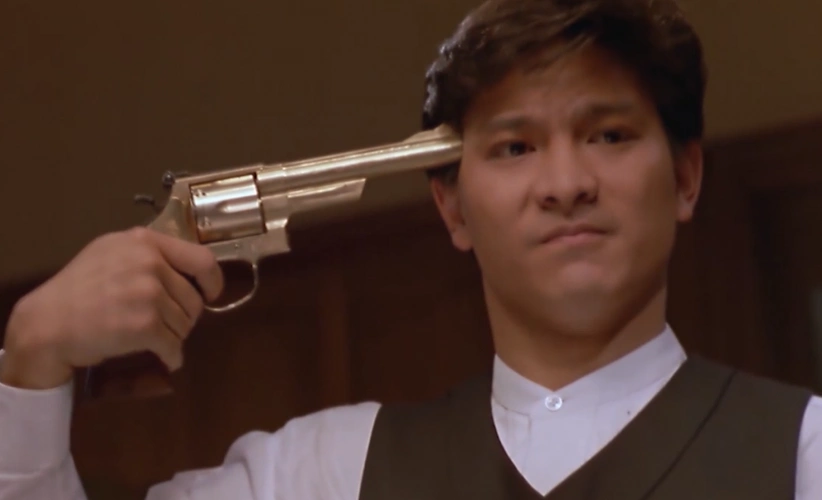 枪里只有五颗子弹华仔下掉五颗子弹玩俄罗斯轮盘吓唬泰迪罗宾