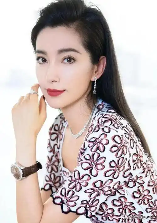 杨幂老板旗下明星,演员尚雯婕个人资料