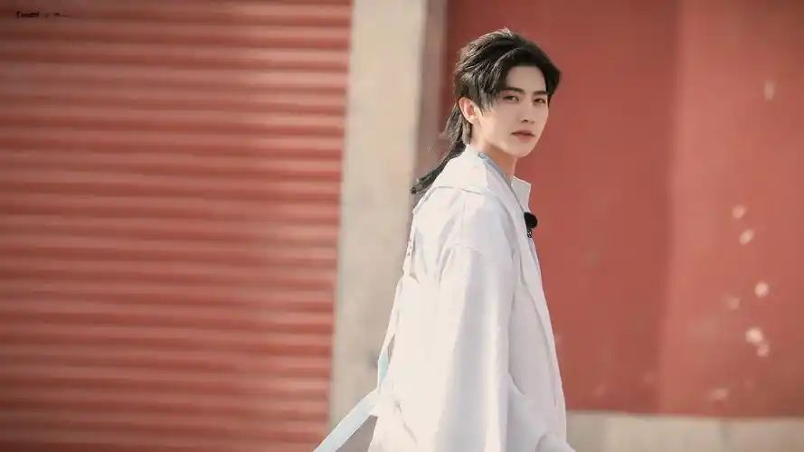 cr: devoted·蔡徐坤 20200520跑男录制 - 堆糖,美图壁纸兴趣社区