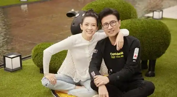 杨洋被曝大瓜!和乔欣谈恋爱点赞前女友张天爱,吃醋聊天记录曝光