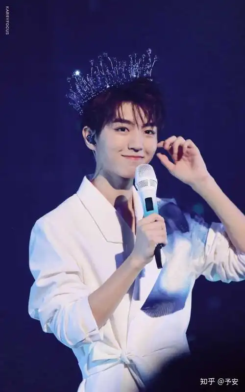 姐妹们有没有王俊凯比较可爱,比较萌的图片?