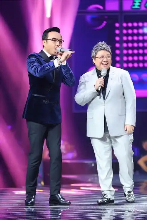 古巨基好妹妹助阵想唱杨钰莹粉嫩亮相惊爆大韩红一岁