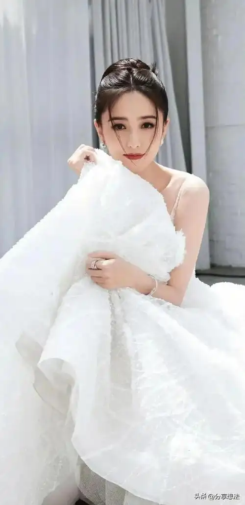 佟丽娅明星壁纸33