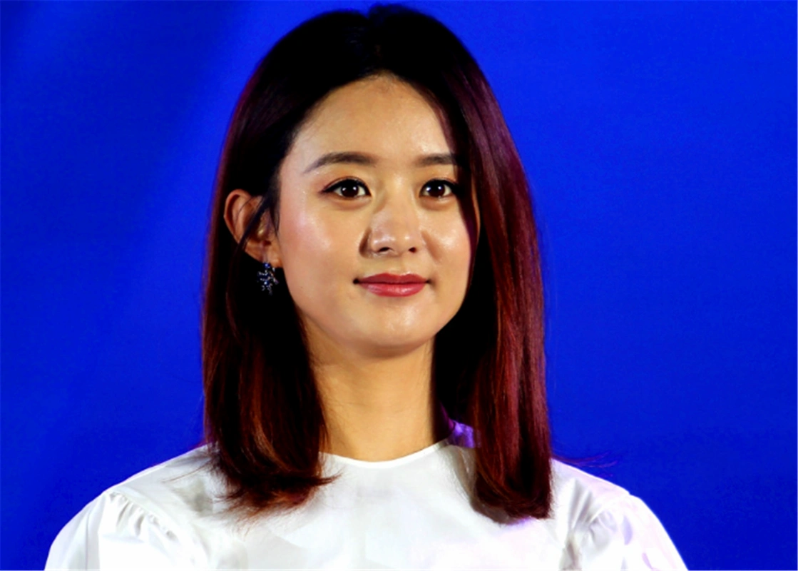 盘点女星素颜照,赵丽颖还是那么美,佟丽娅有点黑,郑爽最阳光!