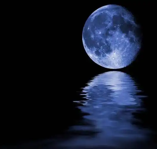 这位小男生的月亮写的不错大家都来围观下