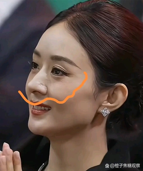 她好像突然回血了,有一段时间还满脸的疲惫感,现在的赵丽颖状态越来