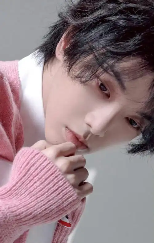 愚人节换头像##华晨宇2024向阳而生##2024华晨宇火星演唱会