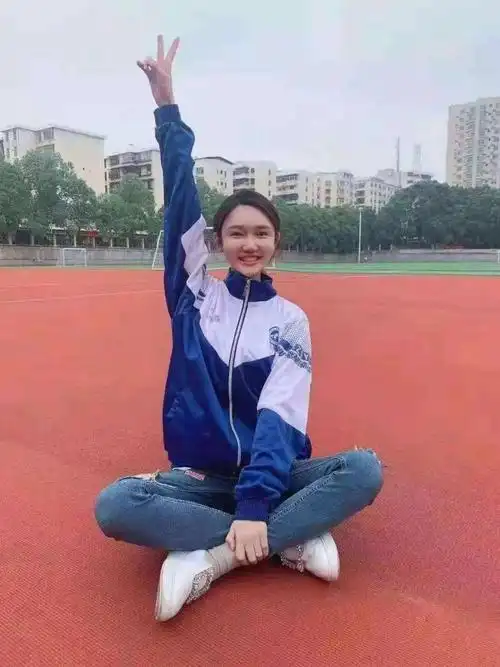 龙洋简历个人资料简介(主持人龙洋的老公是谁哪里人)-恰卡门户