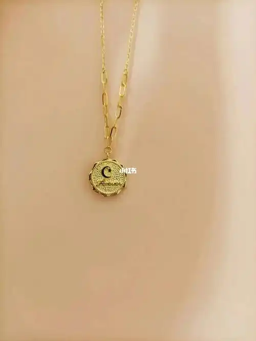 周生生黄金项链