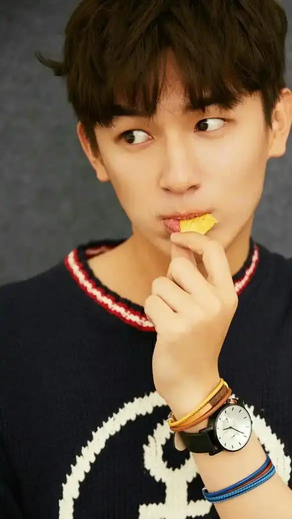 哎呦真是太帅啦#杨旭文 #壁纸  - 抖音