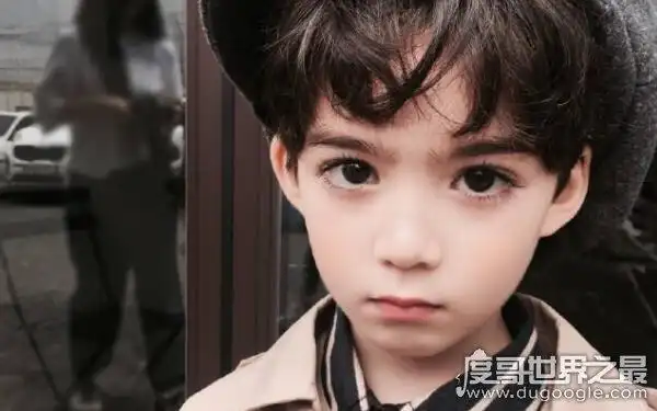 世界上最帅的混血男孩,cooper lunde天生神颜(仅靠外貌吸粉_贴刊网