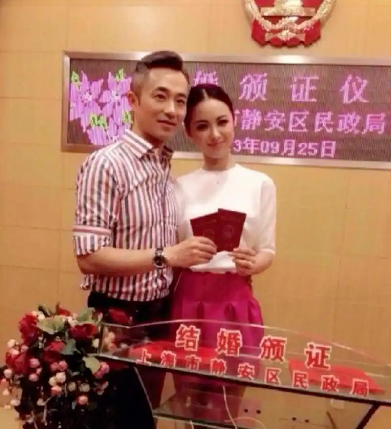 回顾主持人程雷:身患肝炎娶小18岁娇妻,婚后妻子辞掉工作相陪