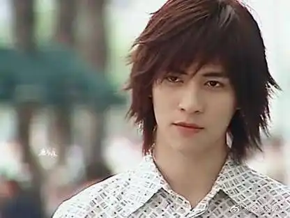 只有长成这样,才不惧导演怼脸拍吧!  #周渝民花泽类 #一眼沦陷