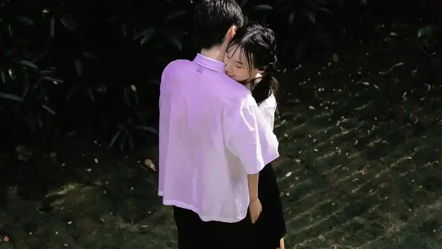 抖音很火的七夕情侣,高清壁纸图片,情人节-回车桌面