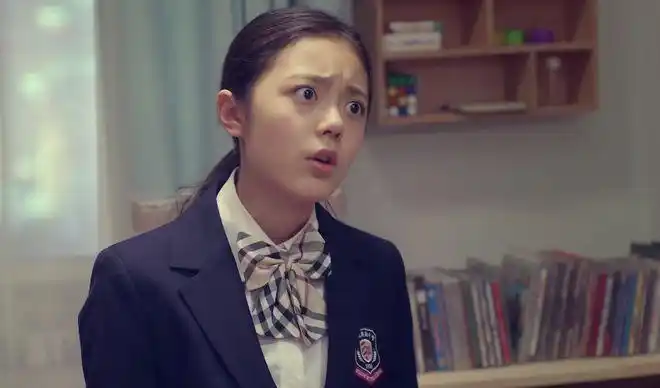 第二《我的!体育老师》:马莉