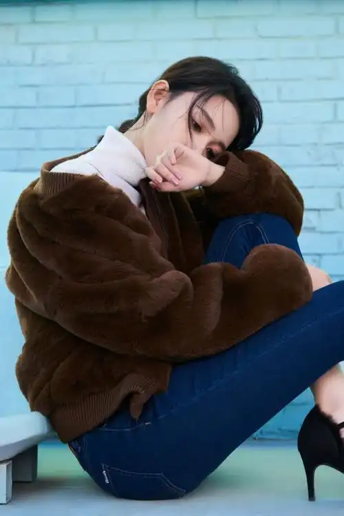 『 陈瑶 x vero moda 』糟糕,我们被她的仙女颜圈了粉!_陈瑶