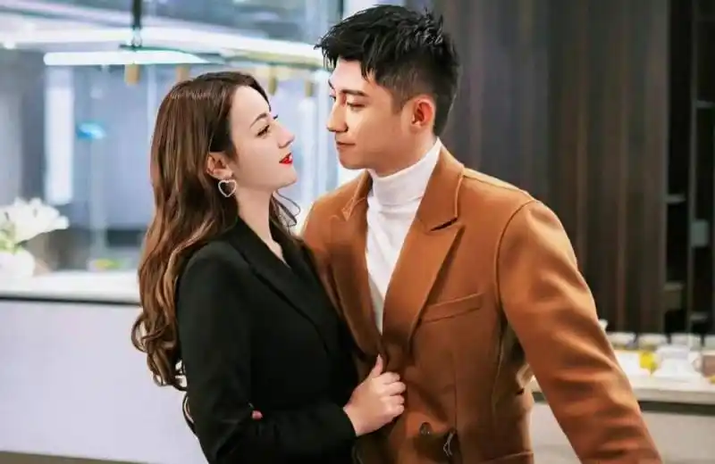 将和迪丽热巴二次合作黄景瑜方立马回应正主很忙别碰瓷