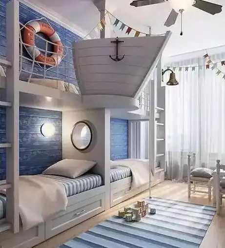 超级有创意的儿童房设计,把房车搬进了儿童房中,彩色的搭配,上下铺的