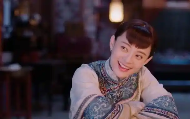 中饰演的女主角周莹的原型是陕西省泾阳县的女首富,孙俪的演技深受