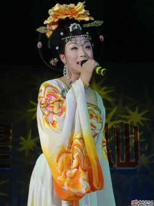 李玉刚扮女装太好看了!