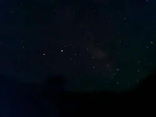 星河璀璨民大人用手机拼出同一个夜空