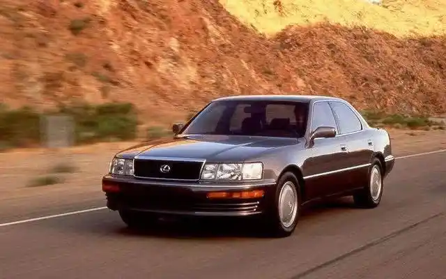 雷克萨斯情怀老车1995年凌志ls400