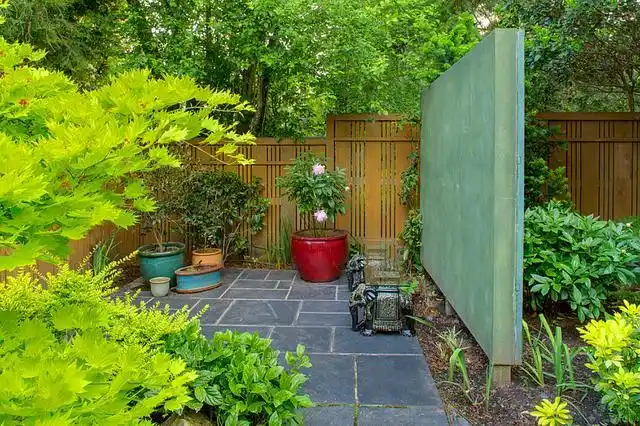 别墅100平花园设计实景图-成都芳草居园林景观设计公司