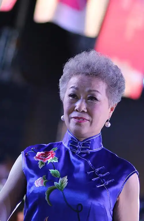 旗袍秀老年人的风采