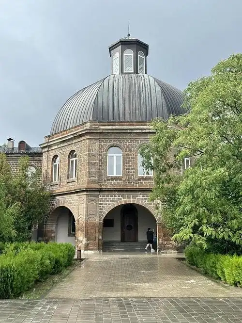 众所周知,教堂是基督教的代表性建筑之一,然而,或许你们和我一样惊讶