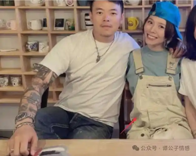 晒一家三口照,相恋16年老公很优秀|何洁|周笔畅|张靓颖|郁可唯|真人秀