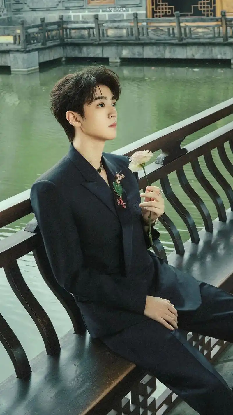 天青色等烟雨而我在等你 #王俊凯 #王俊凯无边界演唱会