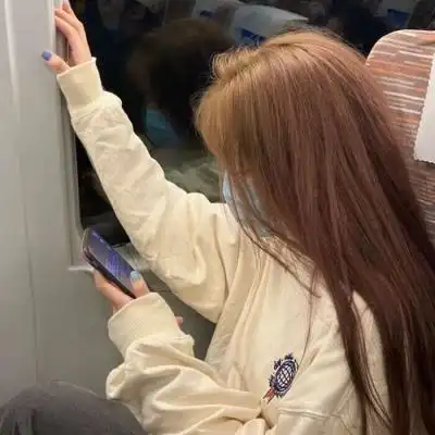 2021年最流行的快手头像女生图片