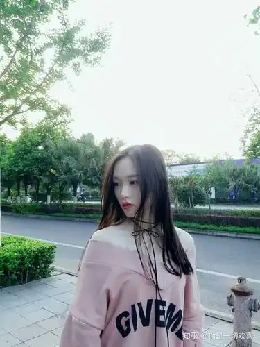 皮肤白到什么程度?你怎么把皮肤养白的,有图可以回答?