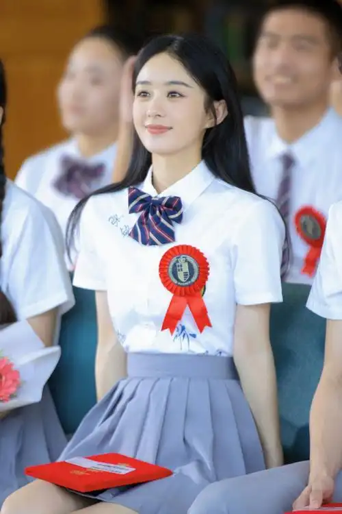 美女明星赵丽颖学生校服写真