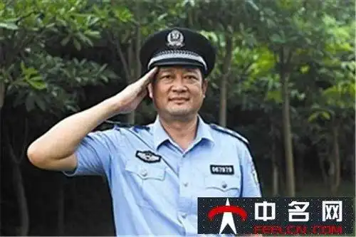 谭善爱为什么打老兵曾经英俊霸气的驻香港军官如今不再年轻