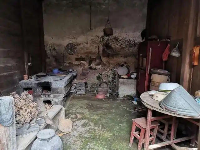 第一次去老公农村老家,被他家房子吓到了,这样的房子你们肯定没见过