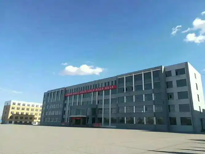 高三168班——同舟共济,劈浪向前.