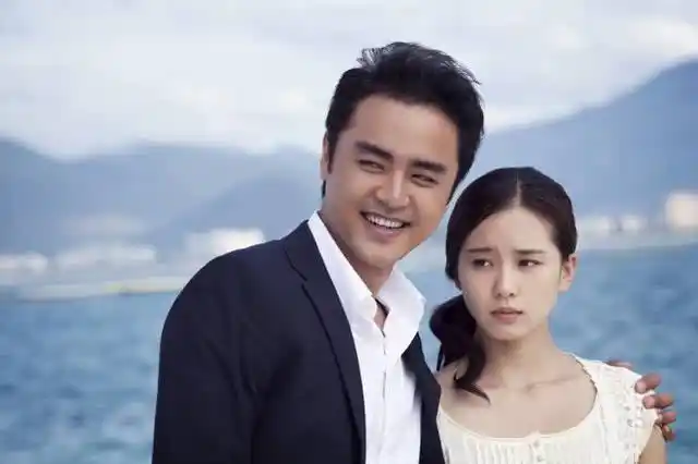 就在刚刚,明道官宣结婚!一家3口住70平米无电梯老旧小区?