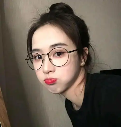 教你选显脸小的眼镜框,根据脸型选最适合自己的,摆脱书呆子形象