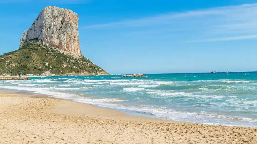 桌布 海滩,大海,岩石,海浪,蓝天 5120x2880 uhd 5k 高清桌布, 图片