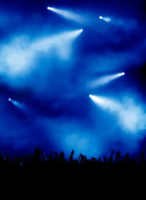 蓝色背景演唱会照片射灯灯光狂欢庆祝
