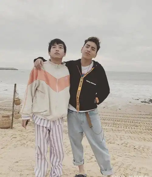 王大陆携手魏大勋推出新剧《伟大的愿望》,诠释真正的兄弟情