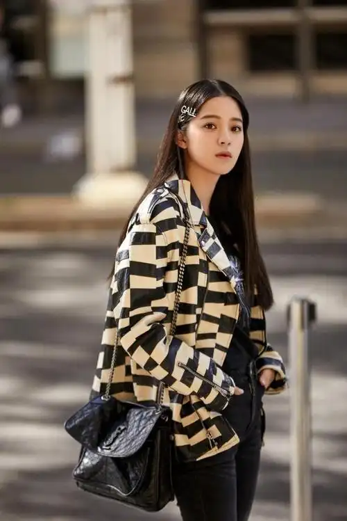 19岁欧阳娜娜告诉我们这些春日穿搭谁穿谁好看