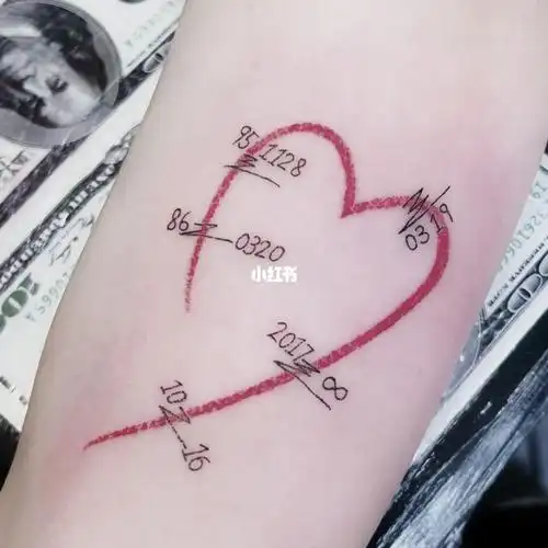 情侣纹身 爱心 纪念日