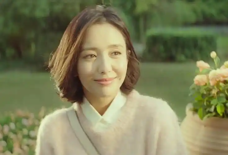 佟丽娅在新作品超时空同居中的各种形象美照你看过吗