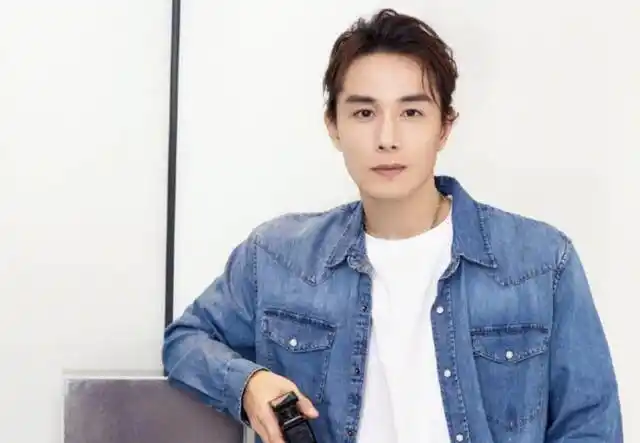 李承铉的造型进化史原来氛围感帅哥是这么来的